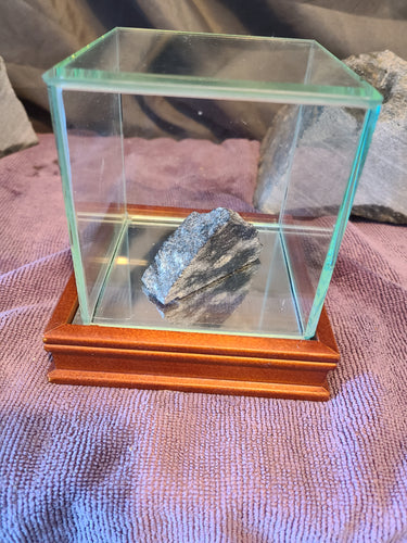 small rough sample w display case